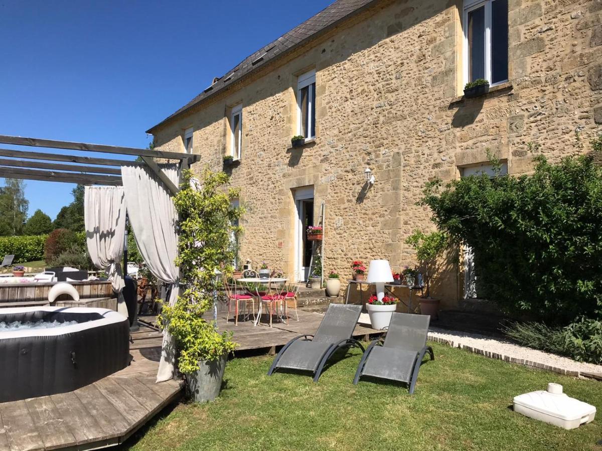 Le Clos Des Bories Sarlat-la-Canéda Exteriör bild
